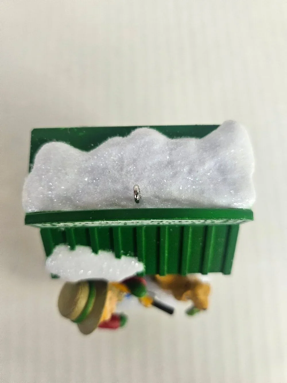 2017 Hallmark Christmas Window #15 Tackle Shop Club Exclusive Ornament QXC5015